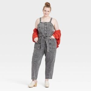 Universal Threads Denim Jumpsuit NWT Size 4